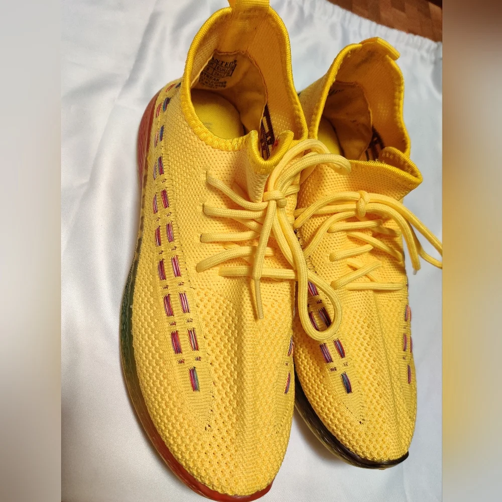 Yellow Wanted sneakers, Rainbow soles - Picture 1 of 4